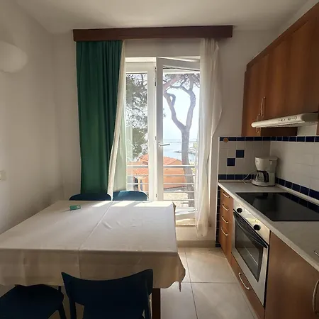Ellie, Punta By The Sea Apartmán Veli Lošinj